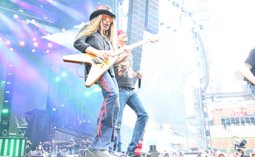 Poison Regularly Stealing The Night on the Def Leppard/Motley Crue Stadium Tour